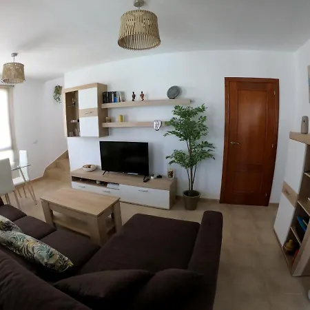 Casa Sunny Willa *