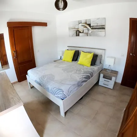 Casa Sunny Willa *